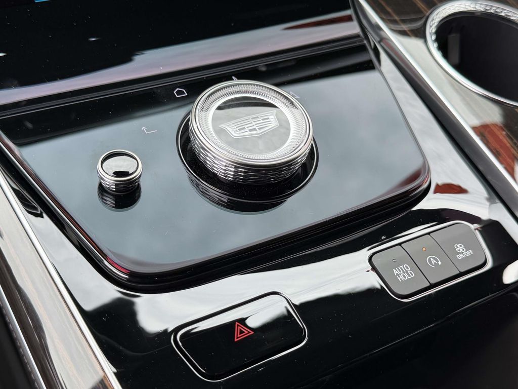 2026 Cadillac ESCALADE ESV LUXURY — миниатюра 31