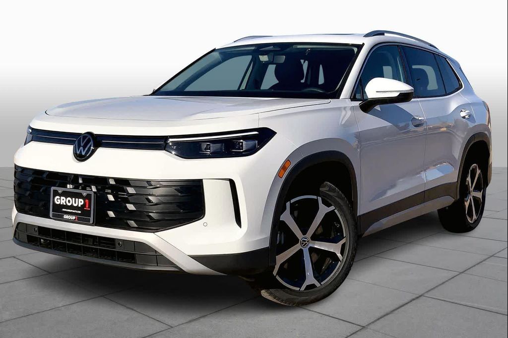 New 2026 Volkswagen Tiguan 2.0T SE