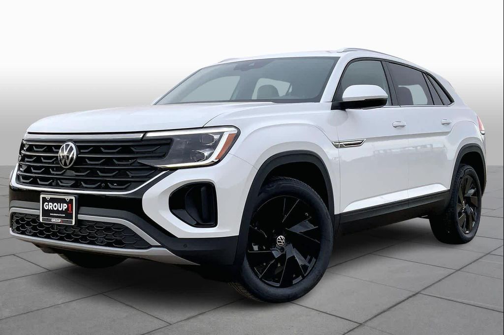 New 2026 Volkswagen Atlas Cross Sport 2.0T SE w/Technology 4MOTION