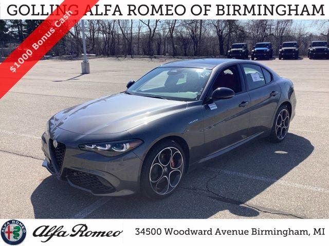 New 2025 Alfa Romeo Giulia AWD