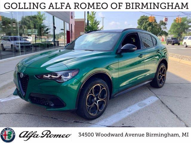 New 2025 Alfa Romeo Stelvio Intensa AWD