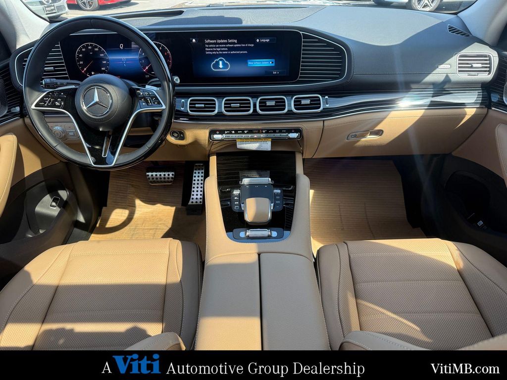 MERCEDES-BENZ GLS - 2