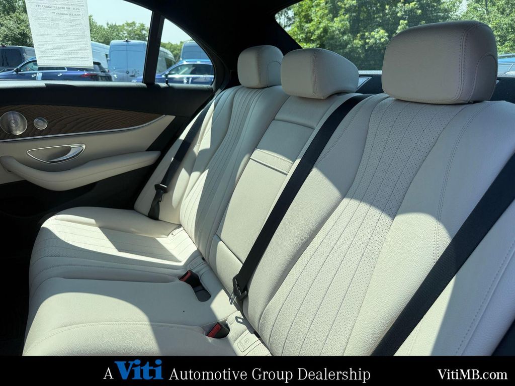 2022 Mercedes-BENZ E-CLASS 缩略图 22