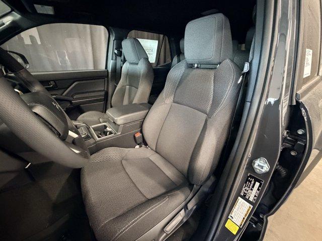 صورة 8 لـ 2026 Toyota 4RUNNER SR5