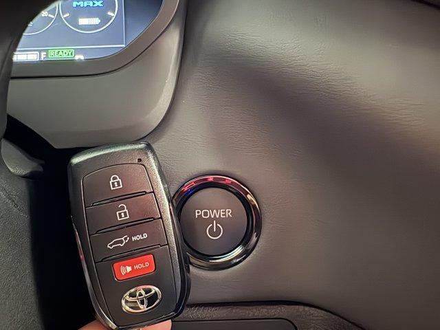 صورة مصغرة 31 لـ 2026 Toyota SEQUOIA PLATINUM