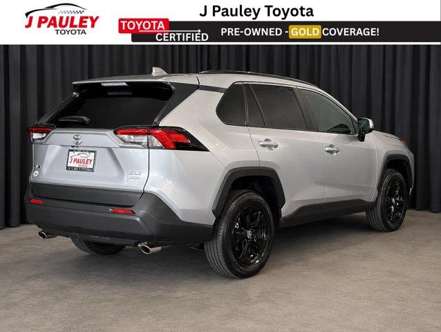 2025 Toyota RAV4 XLE 缩略图 3