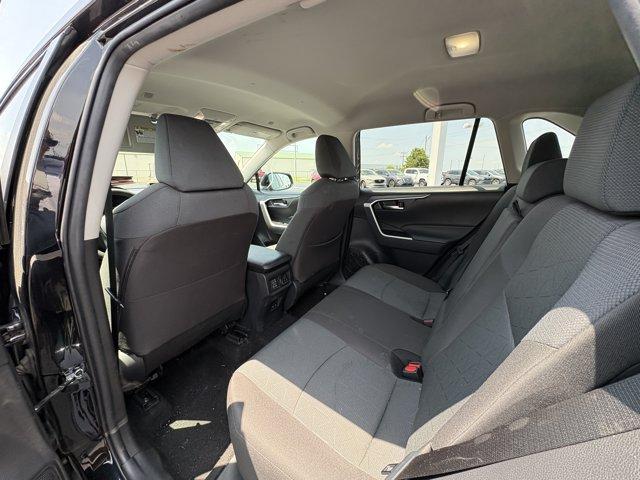 2025 Toyota RAV4 XLE 照片 8