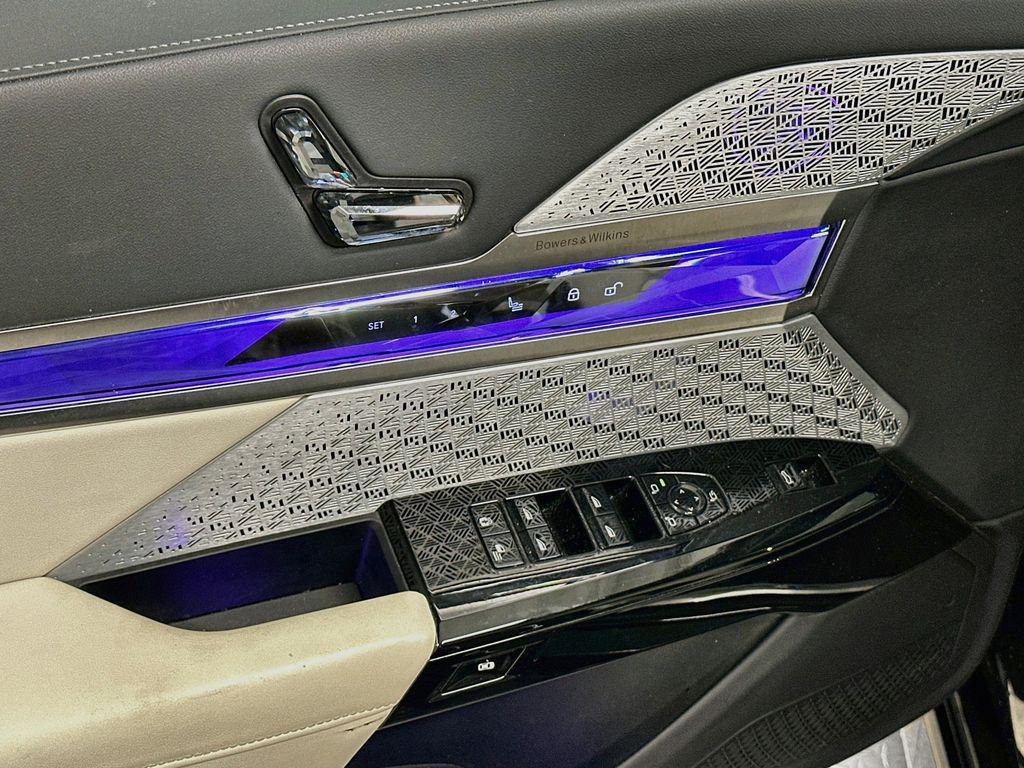 2024 BMW I7 XDRIVE60 — миниатюра 19