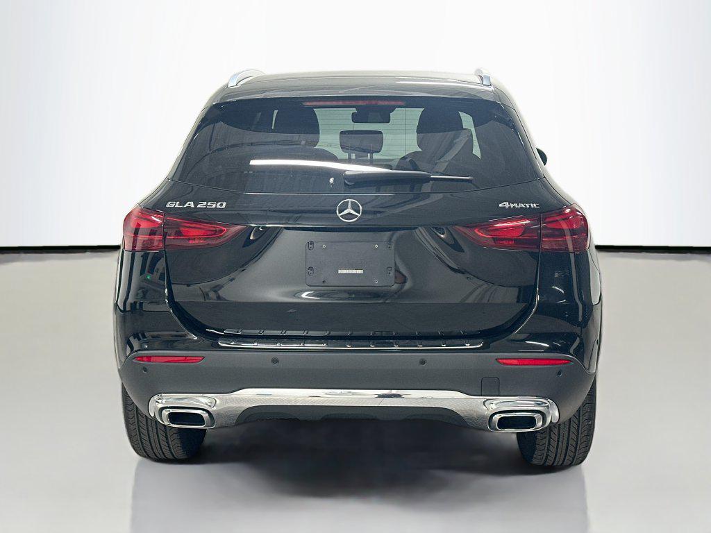 2025 Mercedes-BENZ GLA photo 10