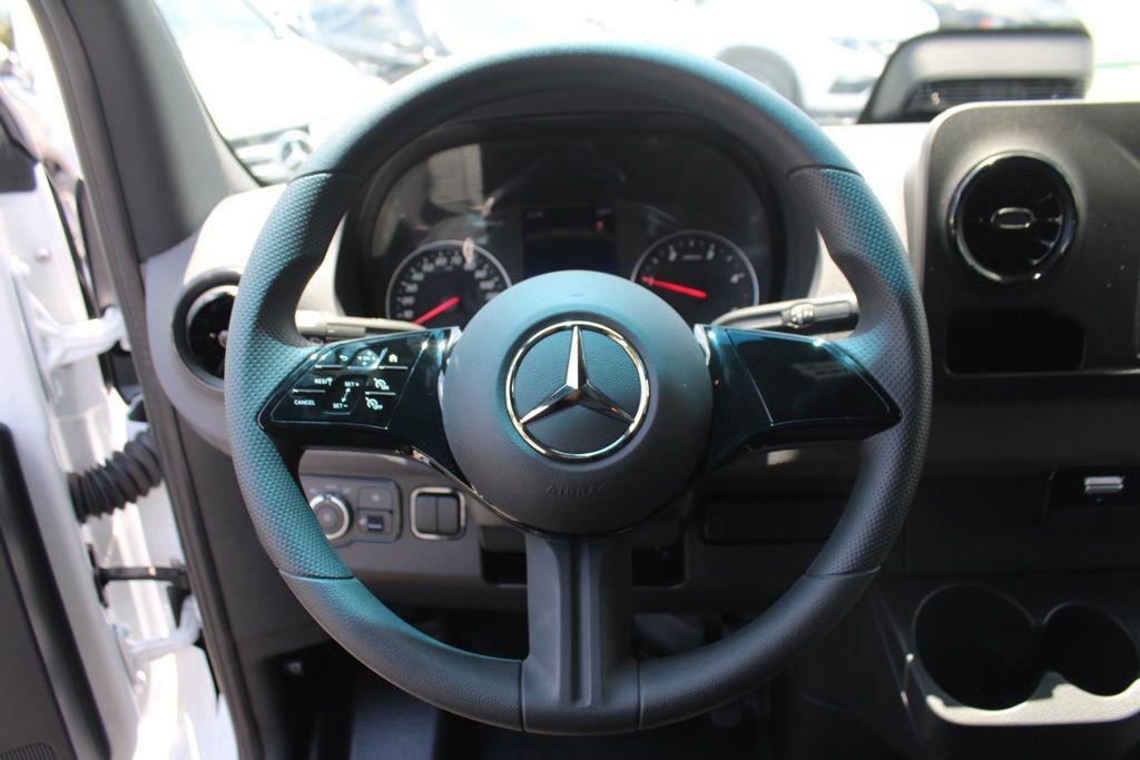 صورة مصغرة 14 لـ 2026 Mercedes-BENZ OTHERS