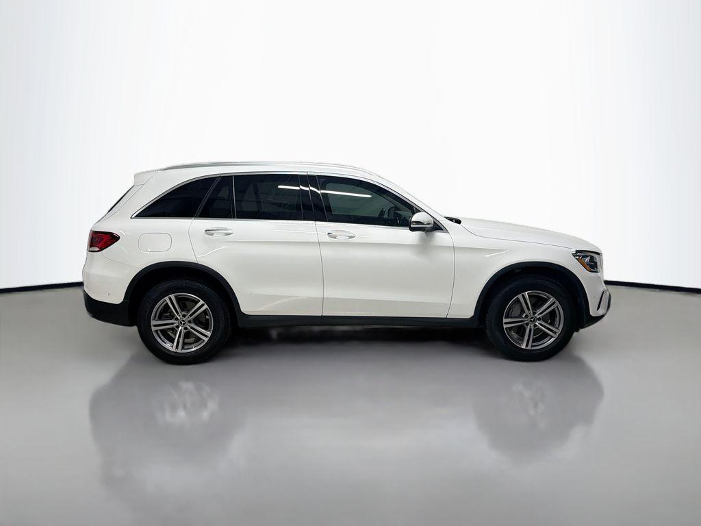 صورة 8 لـ 2022 Mercedes-BENZ GLC