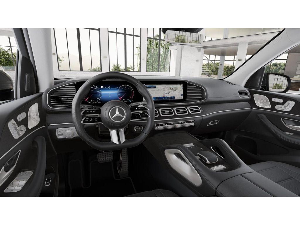 2026 Mercedes-BENZ GLS — фото 3