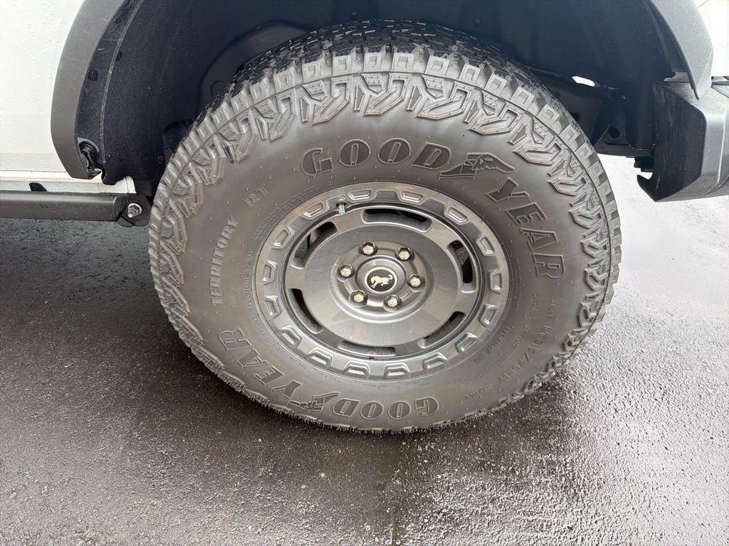 FORD BRONCO - 5