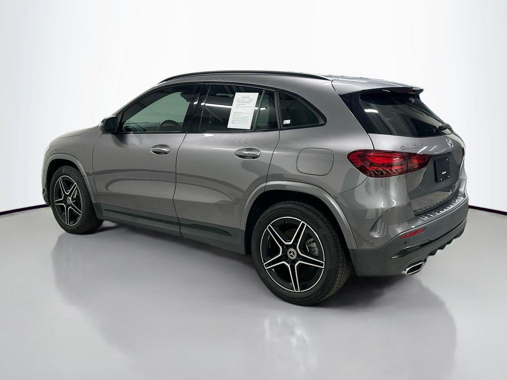 2025 Mercedes-BENZ GLA photo 3