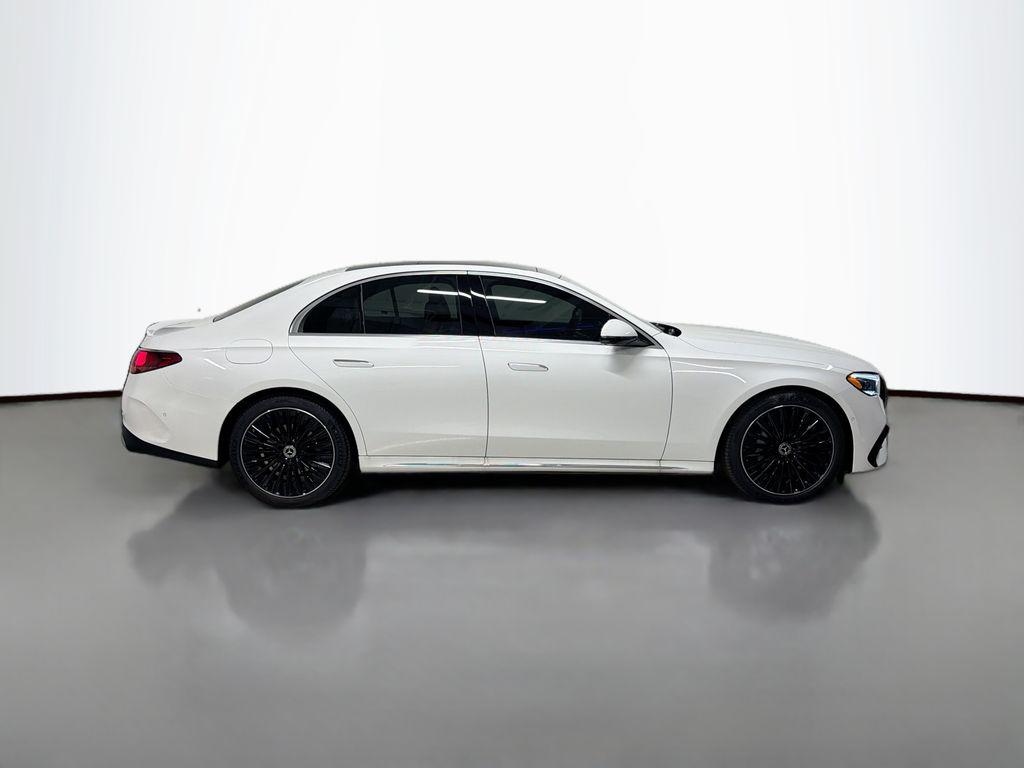 صورة 8 لـ 2026 Mercedes-BENZ E-CLASS