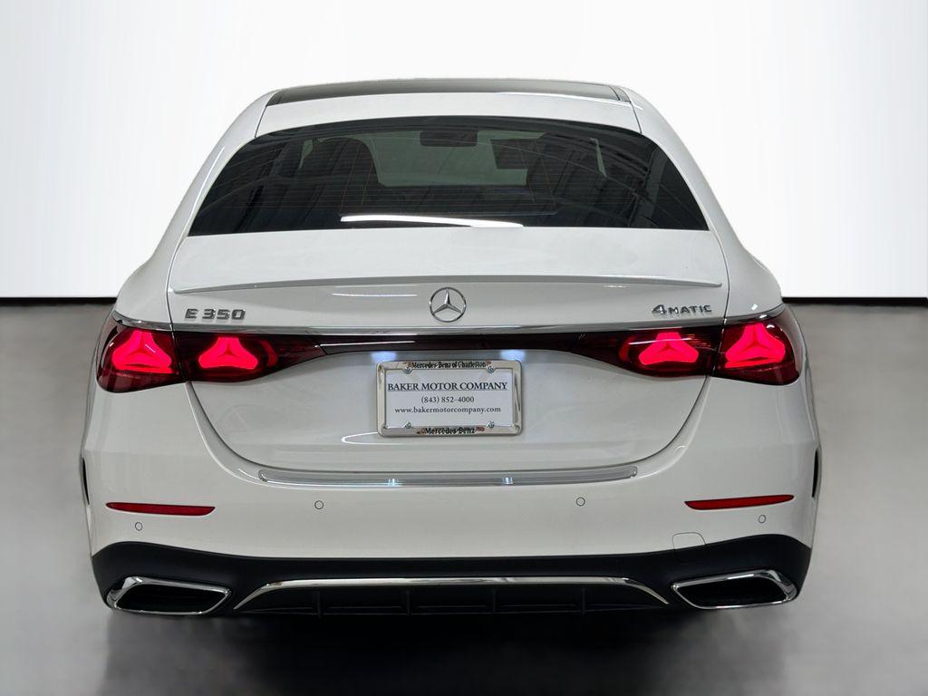 صورة 10 لـ 2026 Mercedes-BENZ E-CLASS