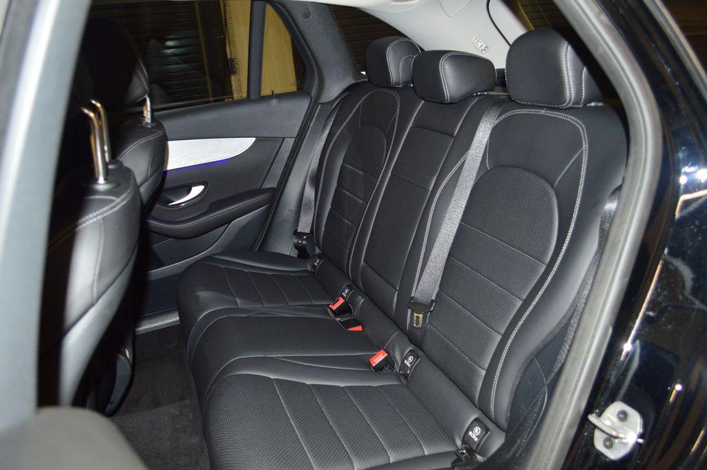 صورة مصغرة 34 لـ 2022 Mercedes-BENZ GLC