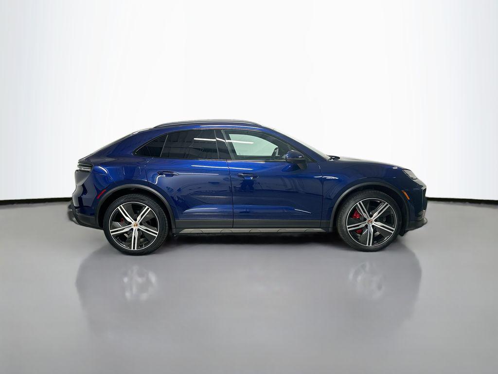 2025 Porsche MACAN MACAN ELECTRIC 4S — фото 8