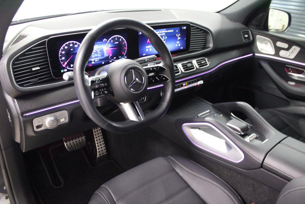 2026 Mercedes-BENZ GLS — миниатюра 16