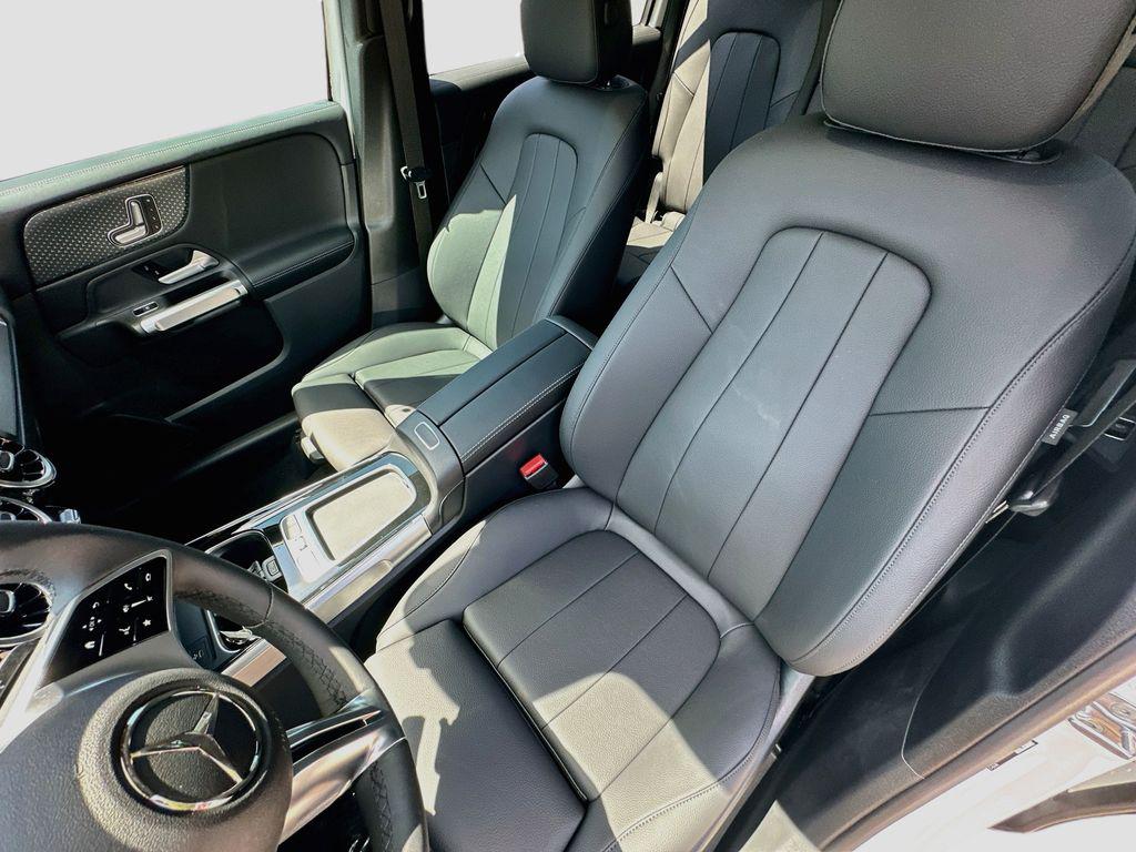 2026 Mercedes-BENZ GLB — миниатюра 5