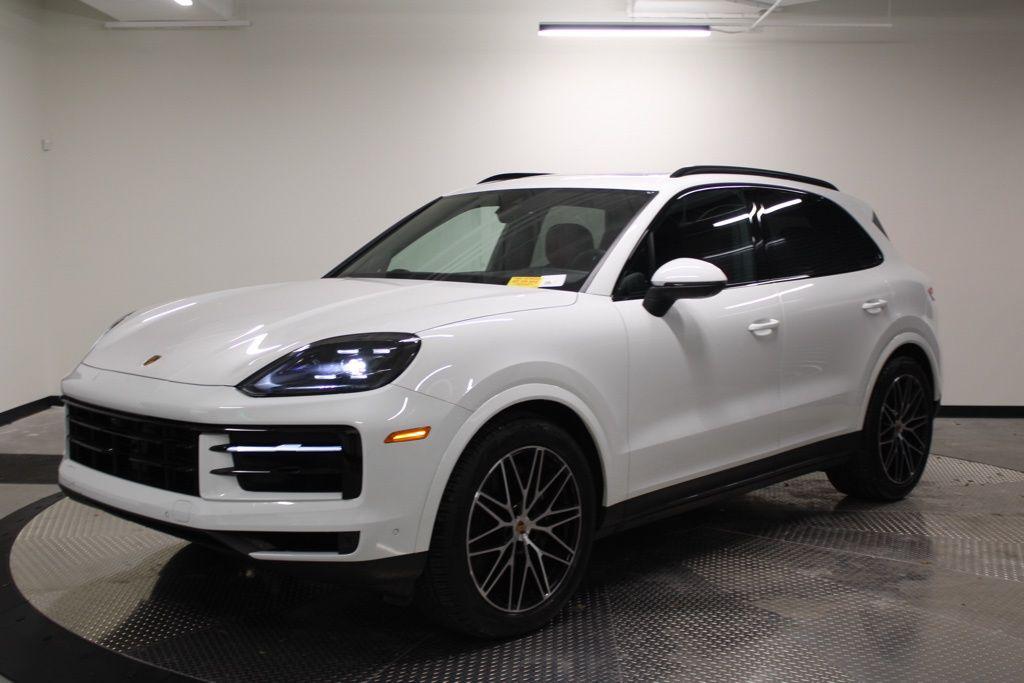 PORSCHE CAYENNE - 1