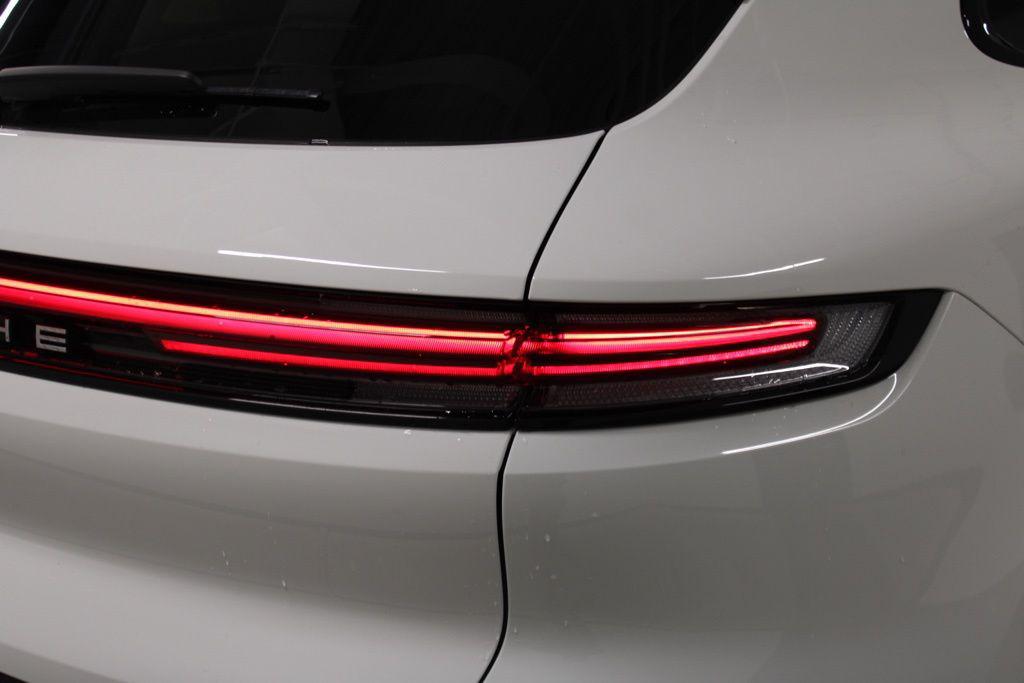 PORSCHE CAYENNE - 10