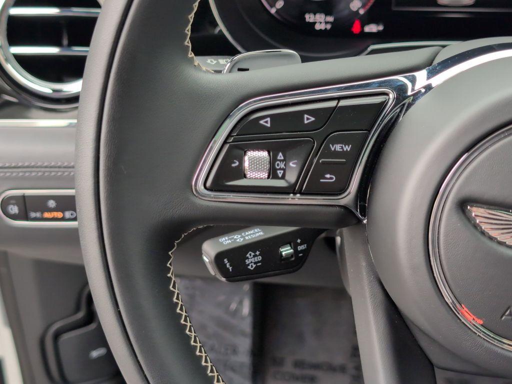 صورة مصغرة 16 لـ 2024 Bentley BENTAYGA V8