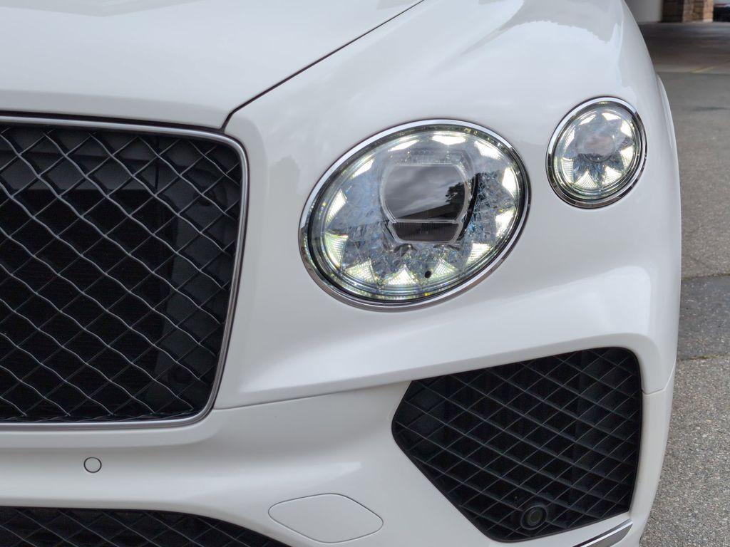 2024 BENTLEY BENTAYGA V8 photo 9