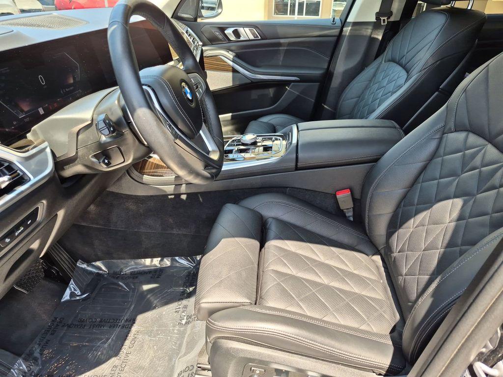 صورة مصغرة 11 لـ 2024 BMW X7 XDRIVE40I