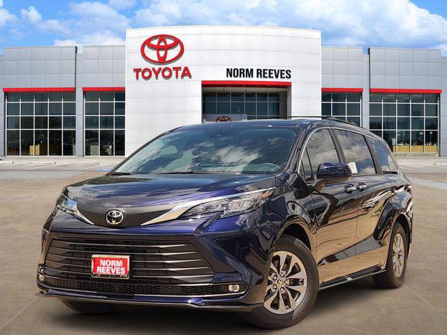 New 2026 Toyota Sienna XLE