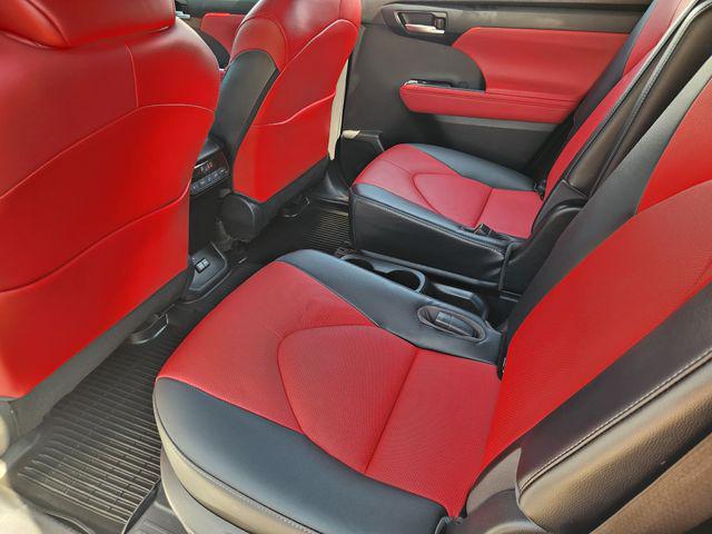 صورة مصغرة 20 لـ 2023 Toyota HIGHLANDER XSE