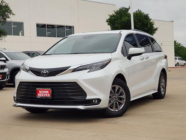 New 2026 Toyota Sienna XLE