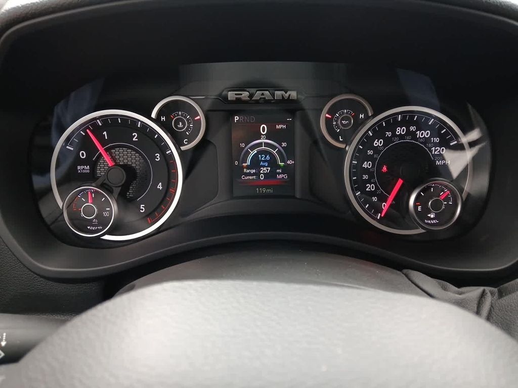 صورة مصغرة 28 لـ 2026 RAM 2500 TRADESMAN