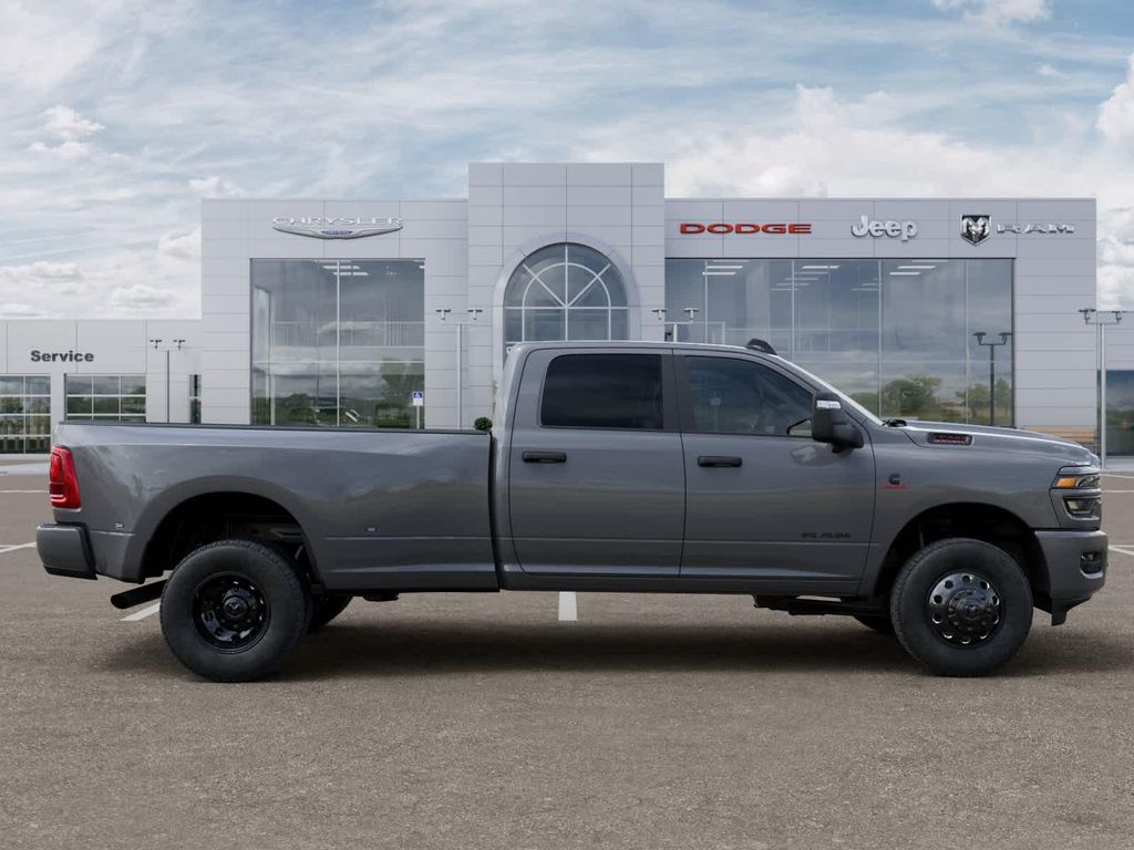 صورة مصغرة 21 لـ 2026 RAM 3500 BIG HORN CREW CAB 4X4 8' BOX
