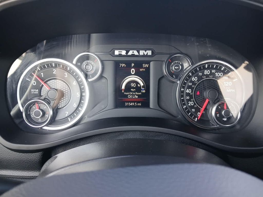 صورة مصغرة 29 لـ 2024 RAM 2500 BIG HORN CREW CAB 4X4 6'4' BOX