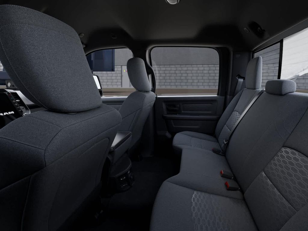 2026 RAM 2500 BLACK EXPRESS CREW CAB 4X4 6'4' BOX thumbnail 23