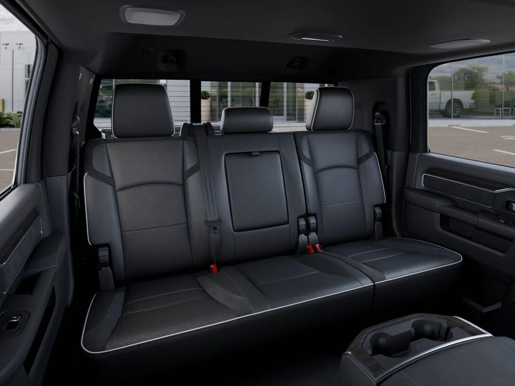 صورة مصغرة 30 لـ 2026 RAM 3500 LARAMIE MEGA CAB 4X4 6'4' BOX