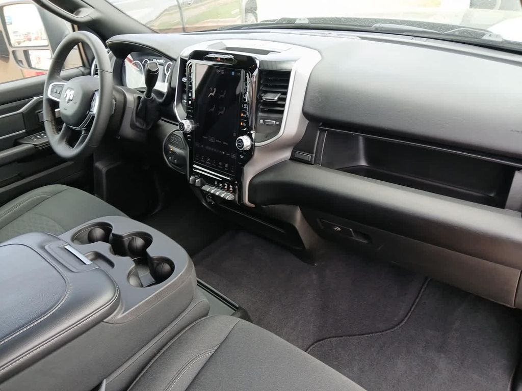 2026 RAM 2500 BIG HORN CREW CAB 4X4 6'4' BOX thumbnail 48