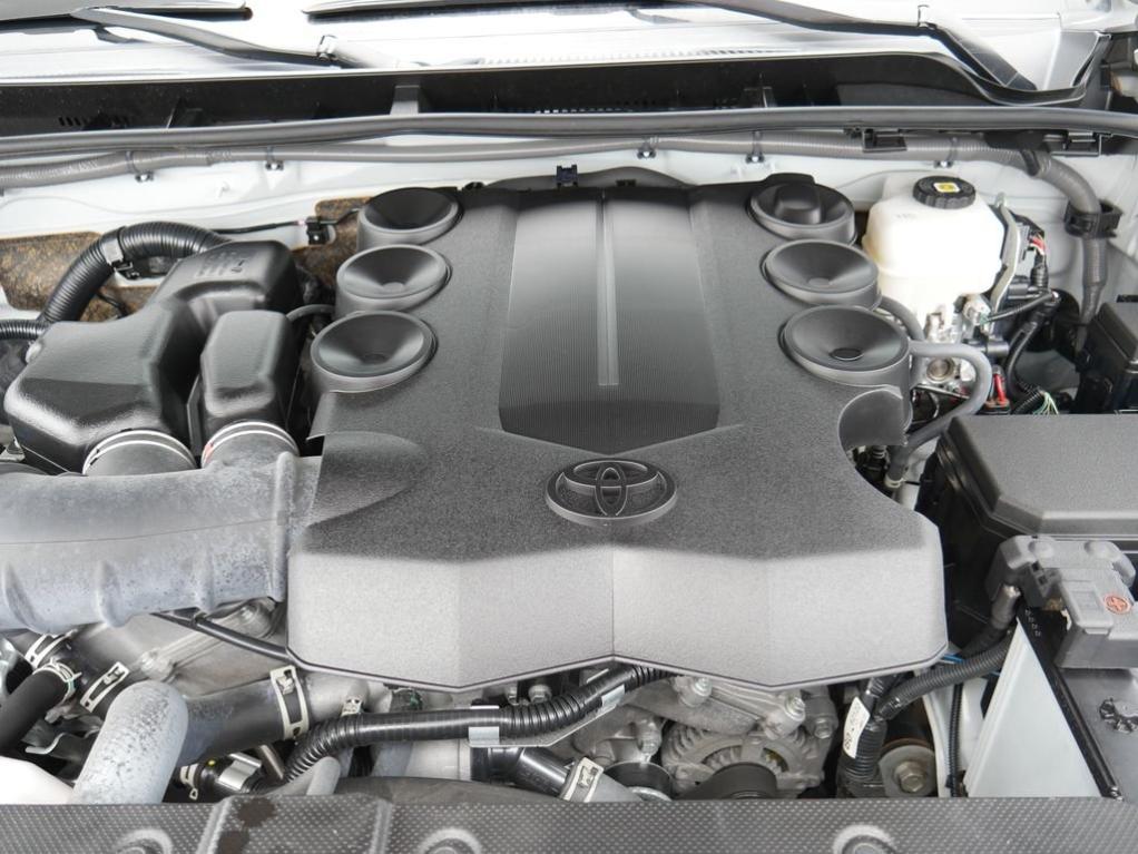صورة 9 لـ 2024 Toyota 4RUNNER LIMITED