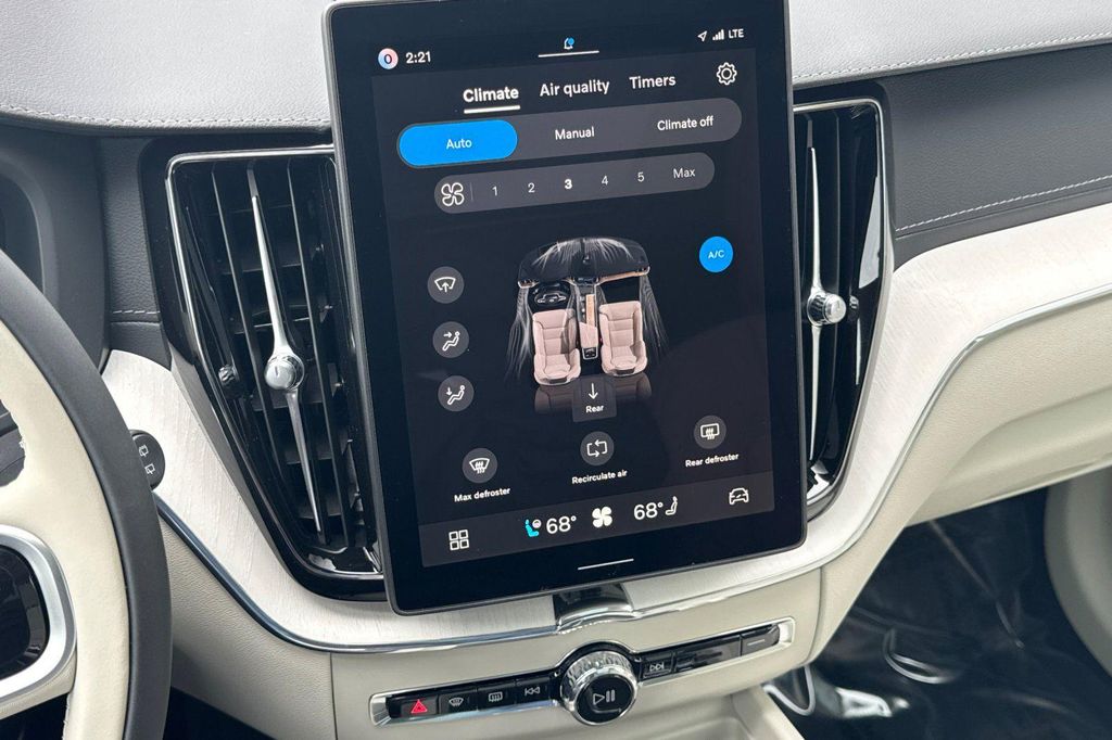 2026 Volvo XC60 B5 ULTRA — миниатюра 23