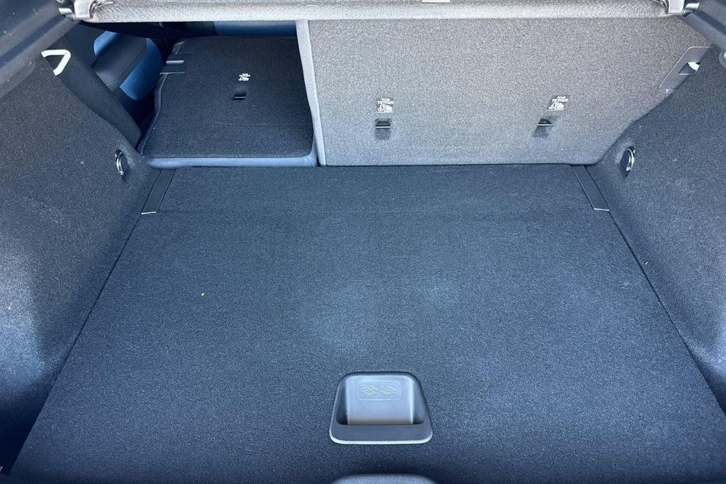 2026 Volvo EX30 CROSS COUNTRY ULTRA, TWIN MOTOR PERFORMANCE, 缩略图 17
