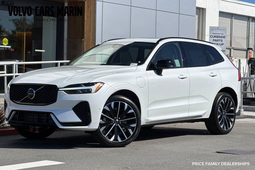 New 2026 Volvo XC60 Plug-In Hybrid Ultra, T8 AWD Electric/Gasoline, Dark