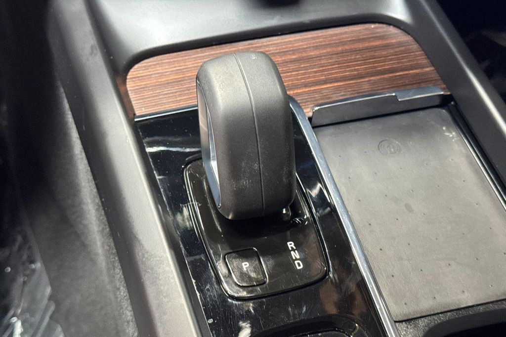 صورة مصغرة 24 لـ 2022 Volvo XC60 B5 MOMENTUM