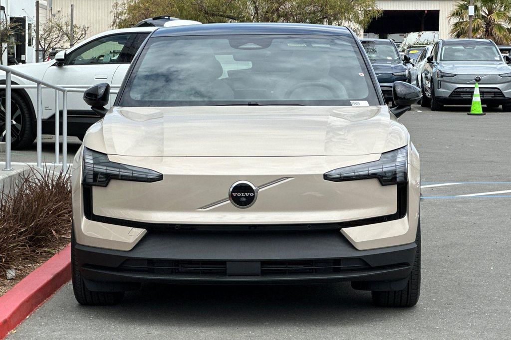 2026 Volvo EX30 ULTRA TWIN MOTOR PERFORMANCE, FULLY ELECTRIC — фото 10