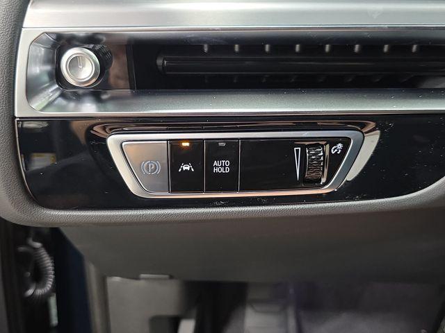 صورة مصغرة 23 لـ 2026 Cadillac LYRIQ LUXURY