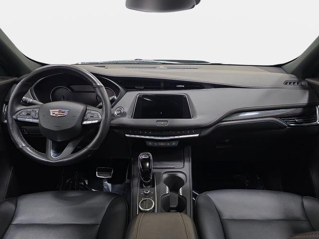 2023 Cadillac XT4 SPORT photo 9