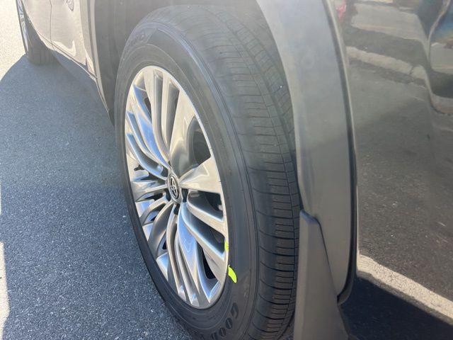 TOYOTA HIGHLANDER - 7