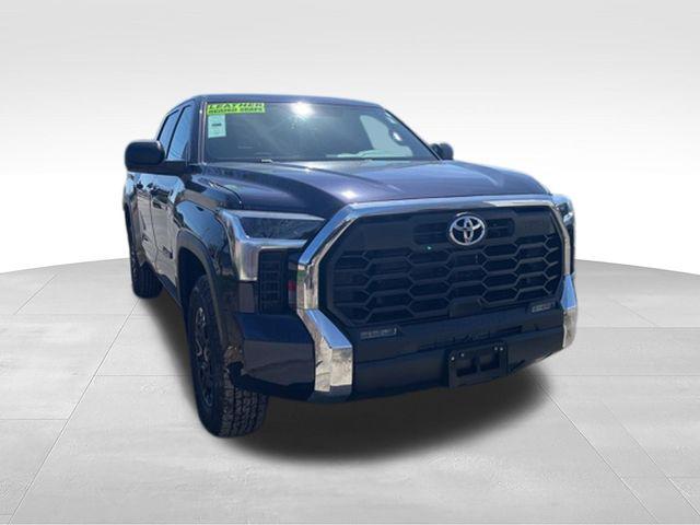 TOYOTA TUNDRA - 1