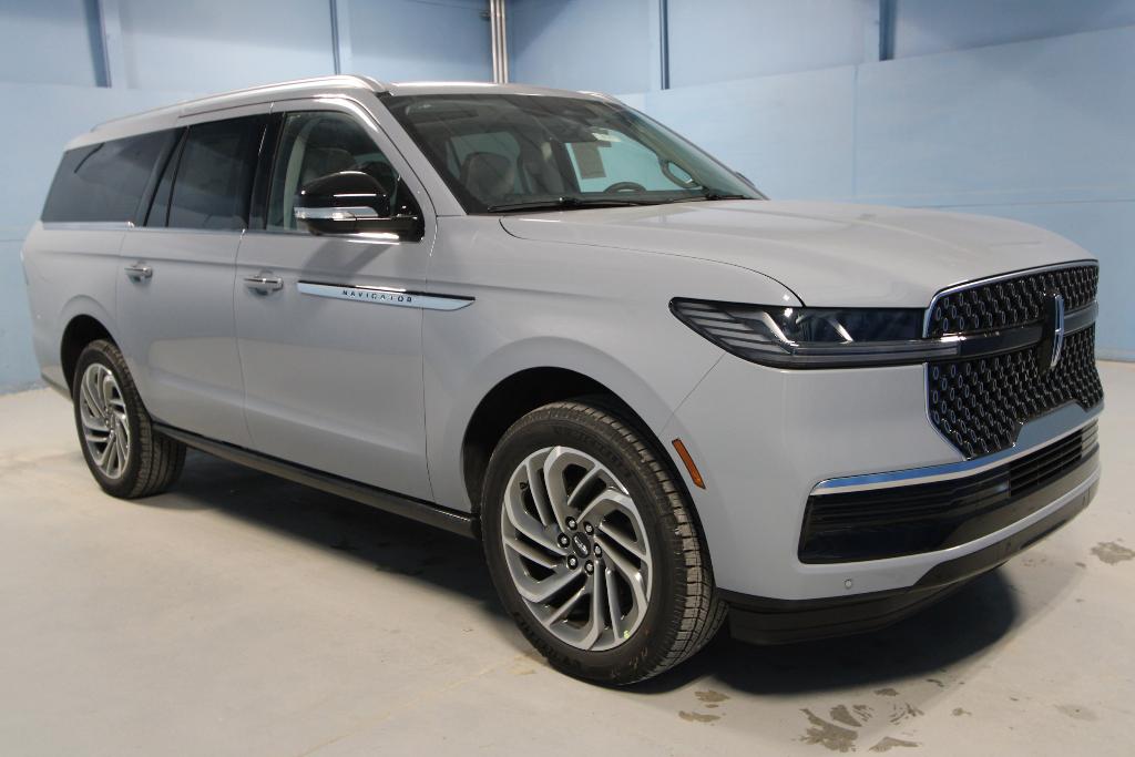 New 2026 Lincoln Navigator L Reserve