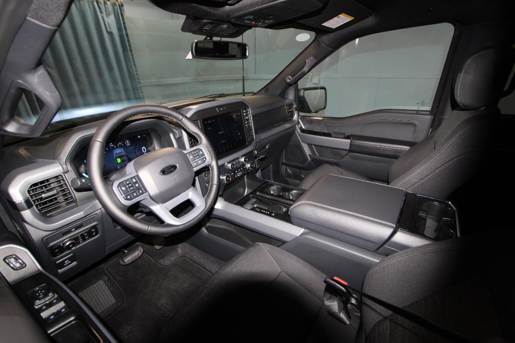 FORD F-150 XLT - 2